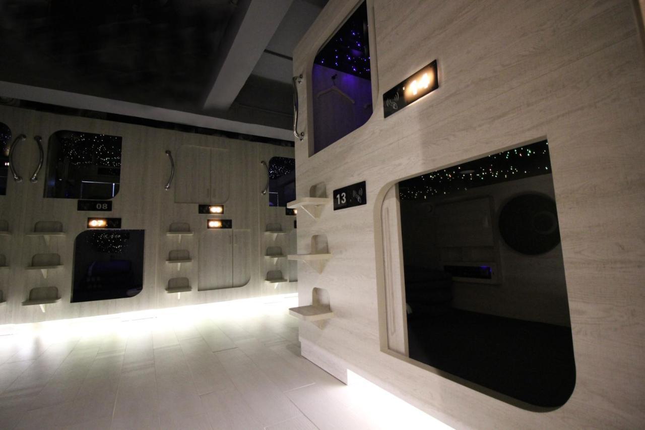 L'Etoile De Mer Mong Kok - Capsule Hotel Kowloon  Екстериор снимка
